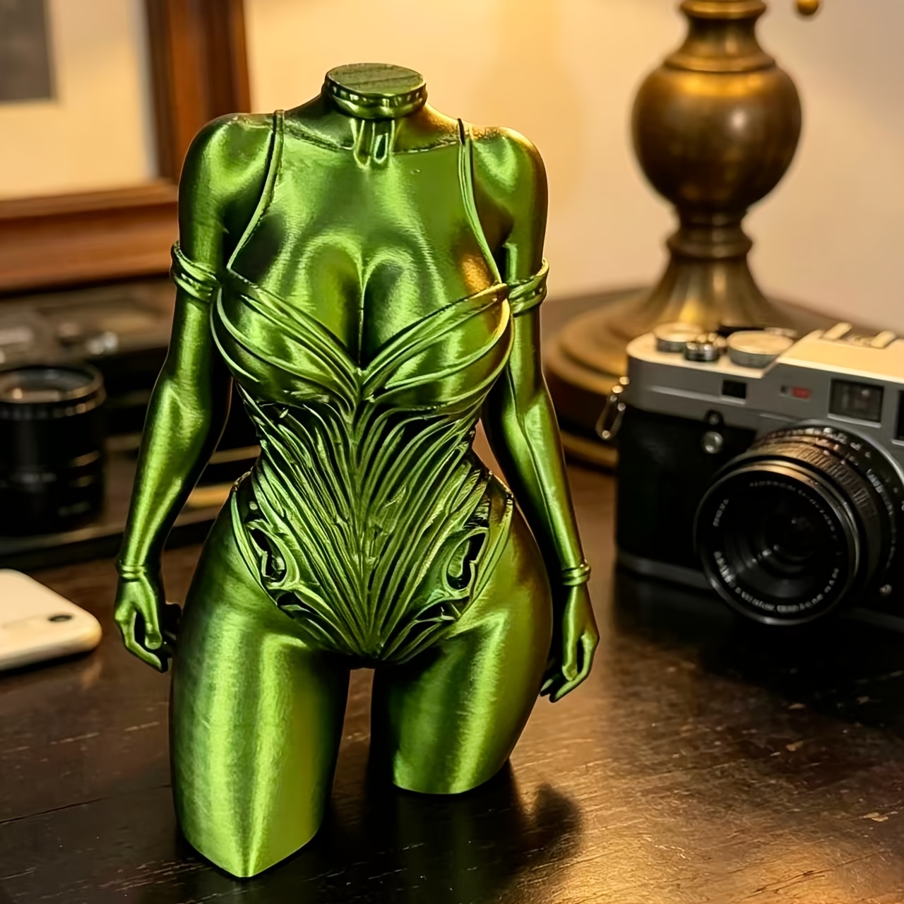 Cyberpunk stijl vrouwen torso  - Office Furniture Hon recensie en prijs
